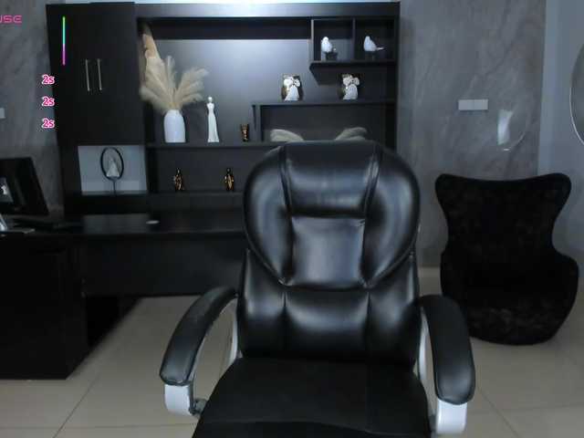 AlessaRomero's BongaCams show and profile