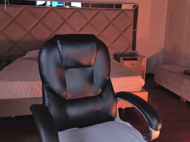AlessaRomero live cam on BongaCams