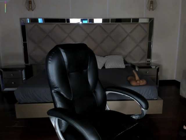 AlessaRomero live cam on BongaCams