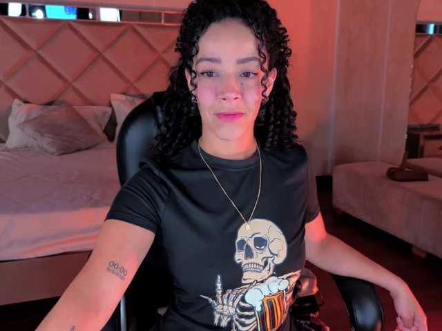 AlessaRomero live cam on BongaCams