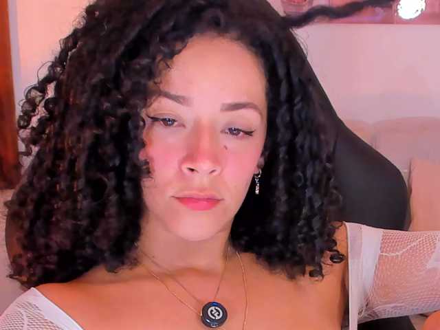 AlessaRomero, en vivo ahora en BongaCams
