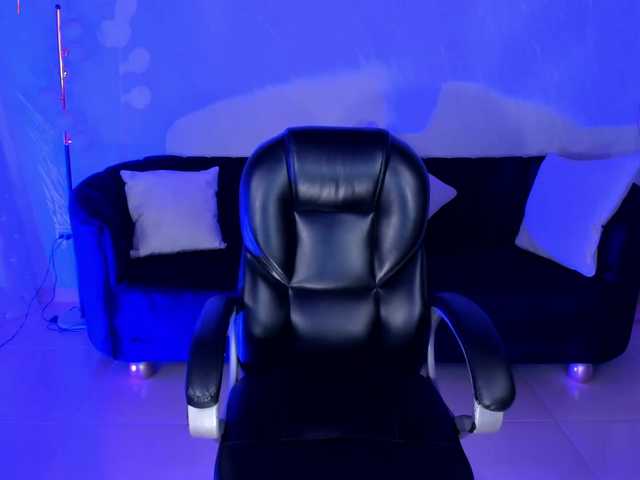 AlessaRomero live cam on BongaCams
