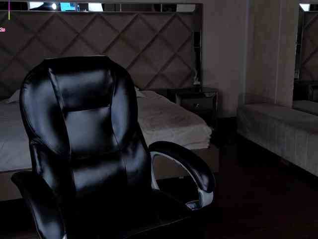 AlessaRomero webcam