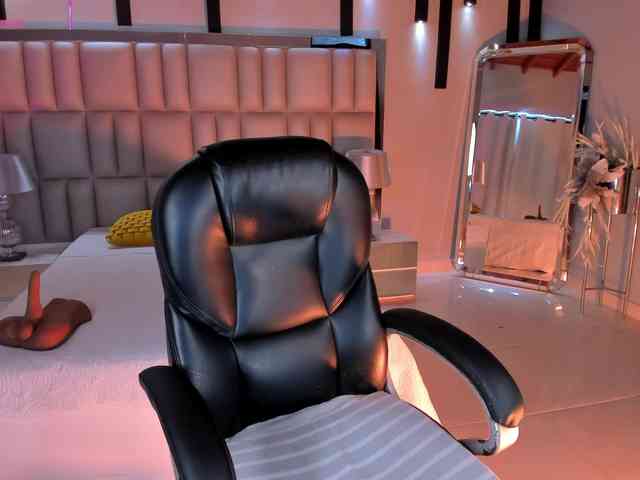 AlessaRomero webcam