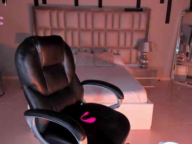AlessaRomero webcam