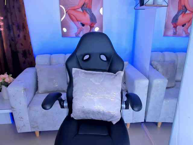 AlessaRomero webcam