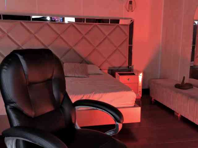 AlessaRomero webcam