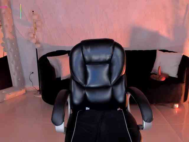 AlessaRomero webcam