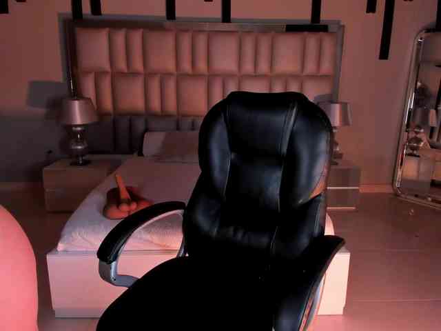 AlessaRomero webcam