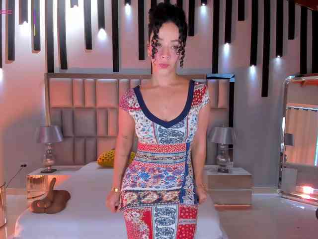 AlessaRomero webcam