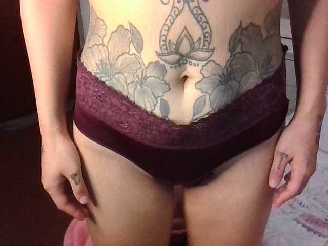 TaylorMegan live cam on BongaCams