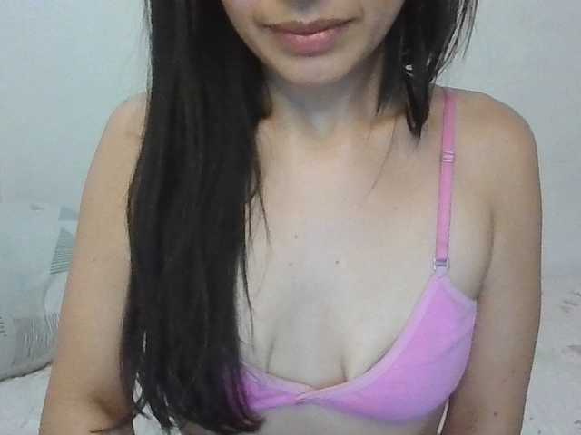 TaylorMegan live cam on BongaCams