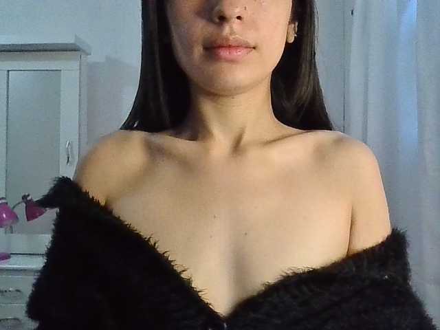 TaylorMegan live cam on BongaCams