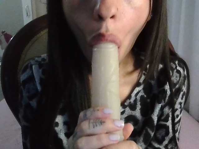 TaylorMegan live cam on BongaCams