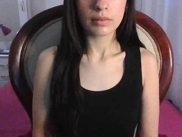 TaylorMegan live cam preview