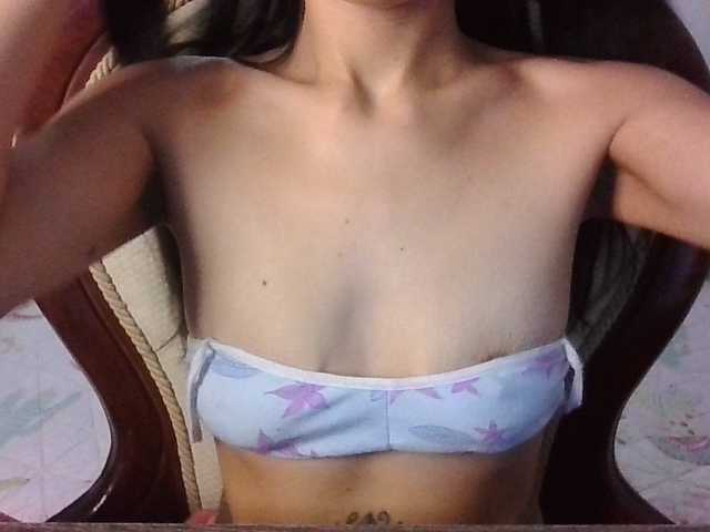 TaylorMegan live cam on BongaCams