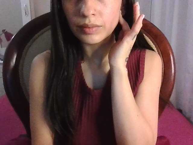 TaylorMegan live cam preview