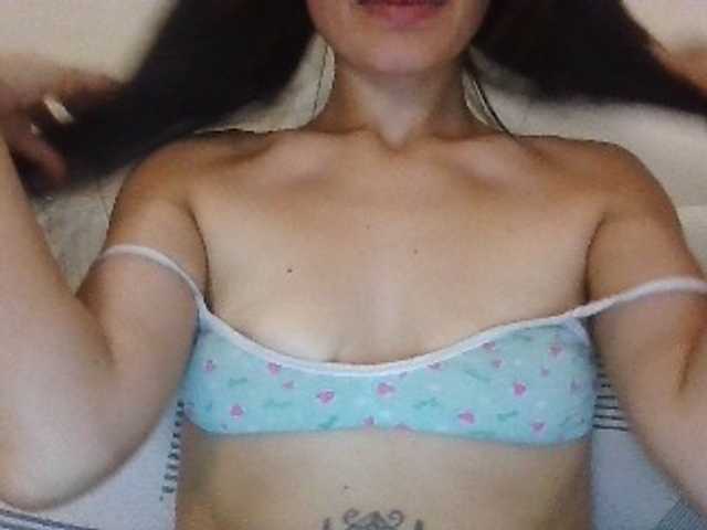 TaylorMegan live cam on BongaCams