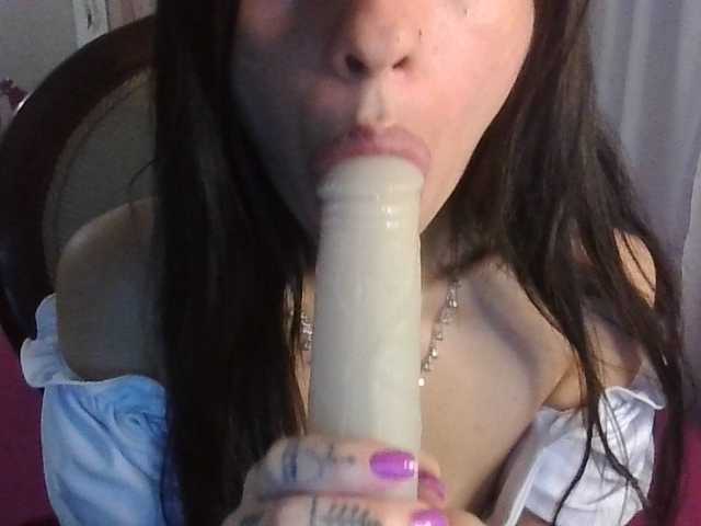 TaylorMegan live cam on BongaCams