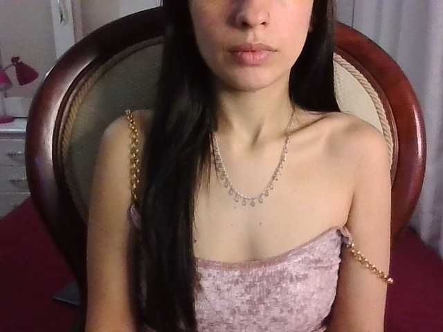 TaylorMegan live cam on BongaCams