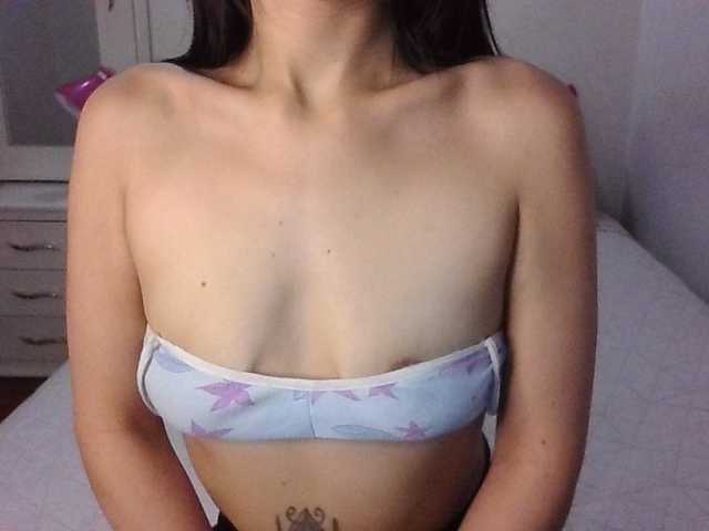 TaylorMegan live cam on BongaCams