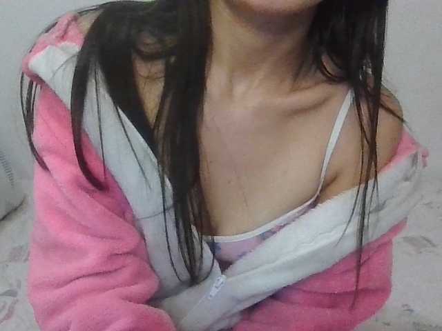TaylorMegan live cam on BongaCams