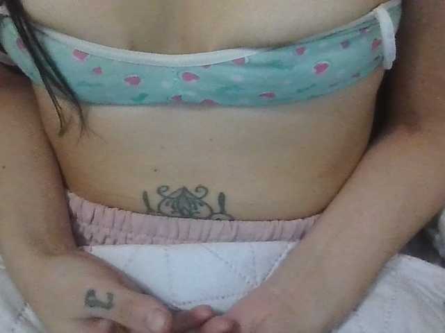 TaylorMegan live cam on BongaCams