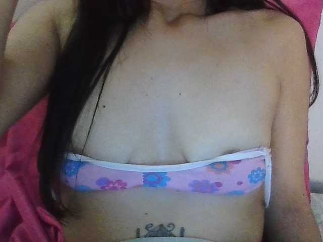 TaylorMegan live webcam show