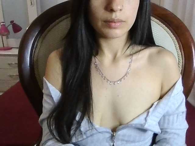 TaylorMegan live cam preview