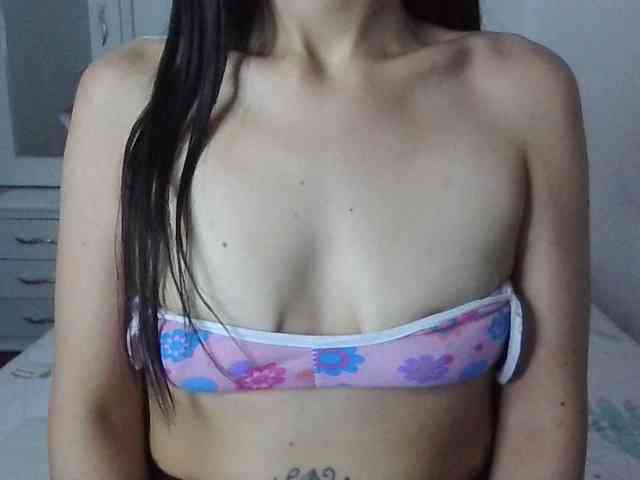 TaylorMegan webcam