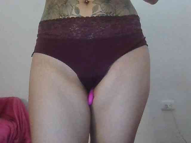 TaylorMegan webcam