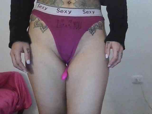 TaylorMegan webcam