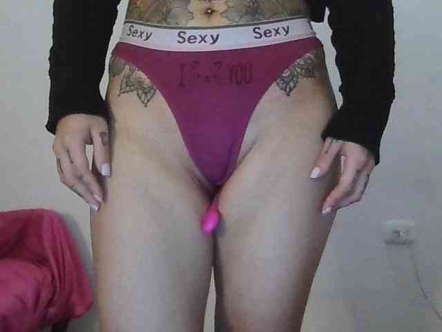 TaylorMegan webcam
