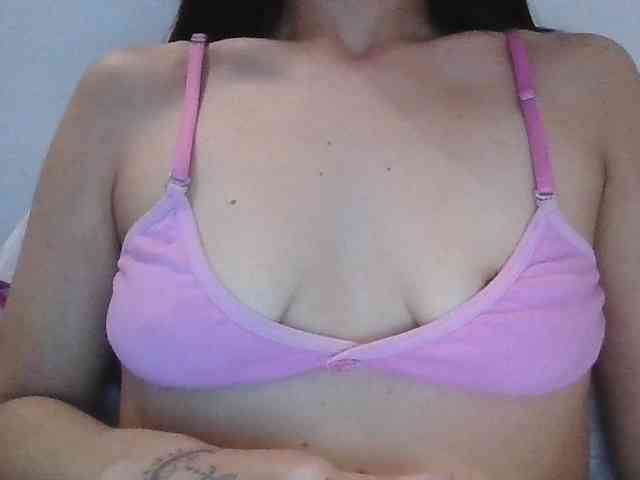 TaylorMegan webcam