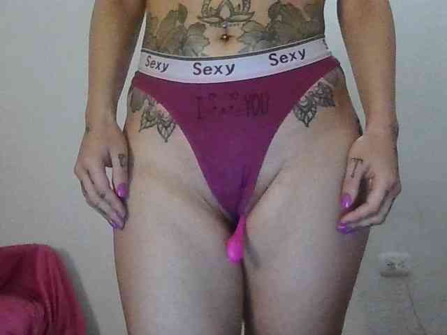 TaylorMegan webcam