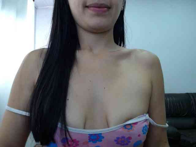 TaylorMegan webcam