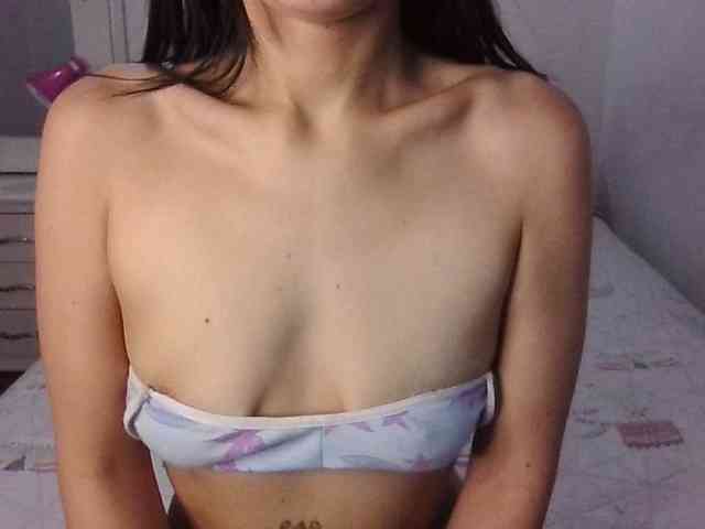 TaylorMegan webcam