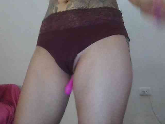 TaylorMegan webcam
