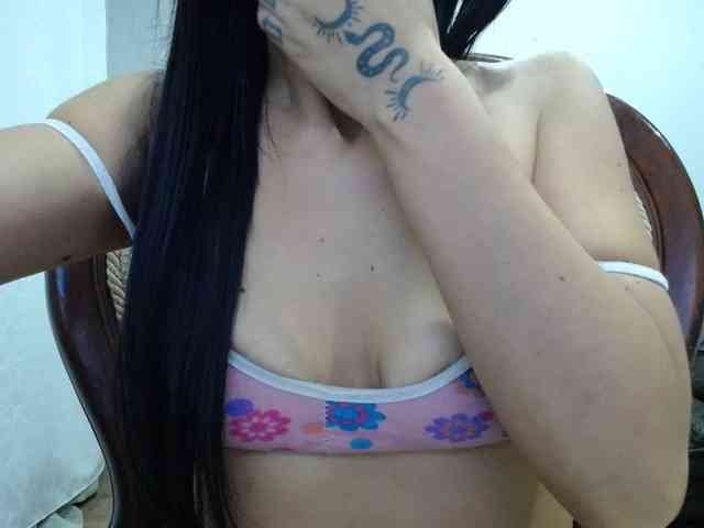 TaylorMegan webcam