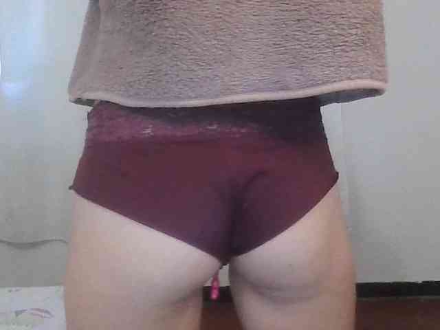 TaylorMegan webcam