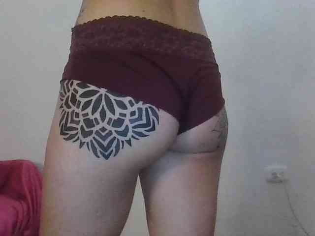 TaylorMegan webcam