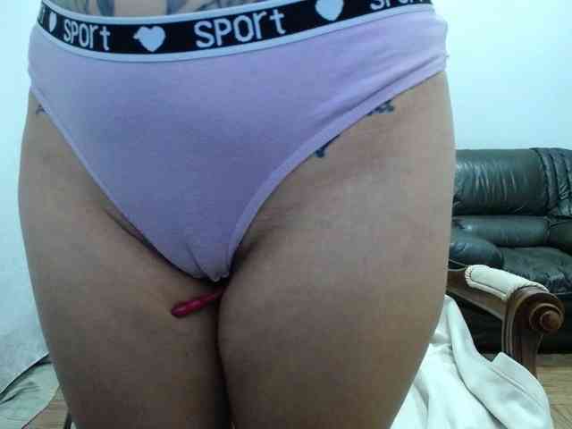 TaylorMegan webcam