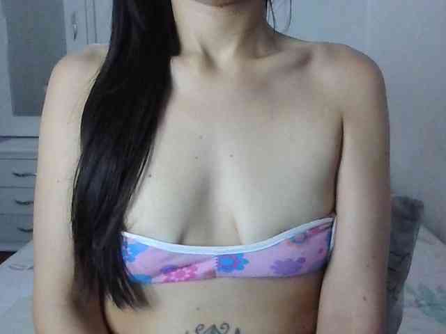 TaylorMegan webcam