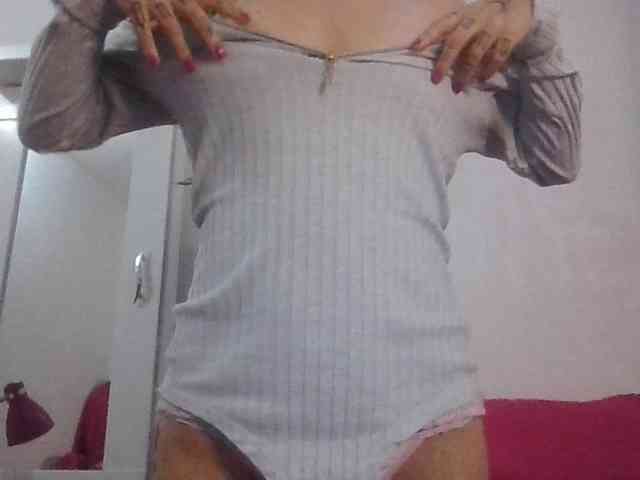 TaylorMegan webcam