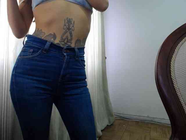 TaylorMegan webcam