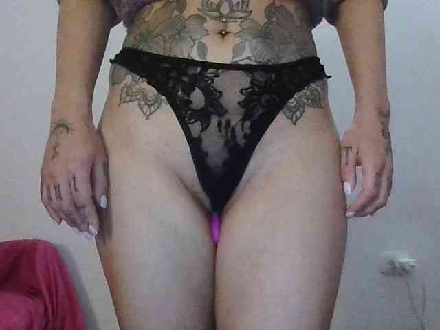 TaylorMegan webcam