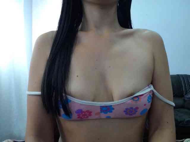 TaylorMegan webcam