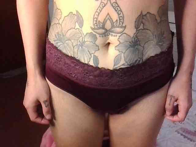 TaylorMegan webcam