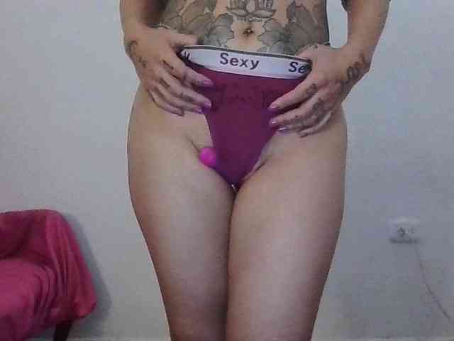 TaylorMegan webcam