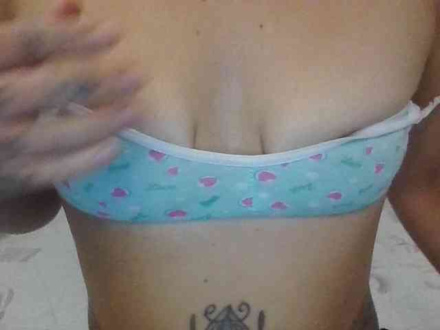 TaylorMegan webcam